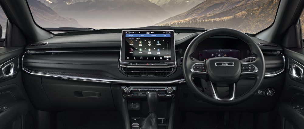 Jeep Compass 2025 Mileage