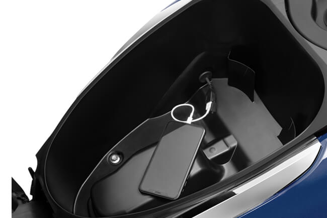 Yamaha Fascino Fi Hybrid 2025 Features
