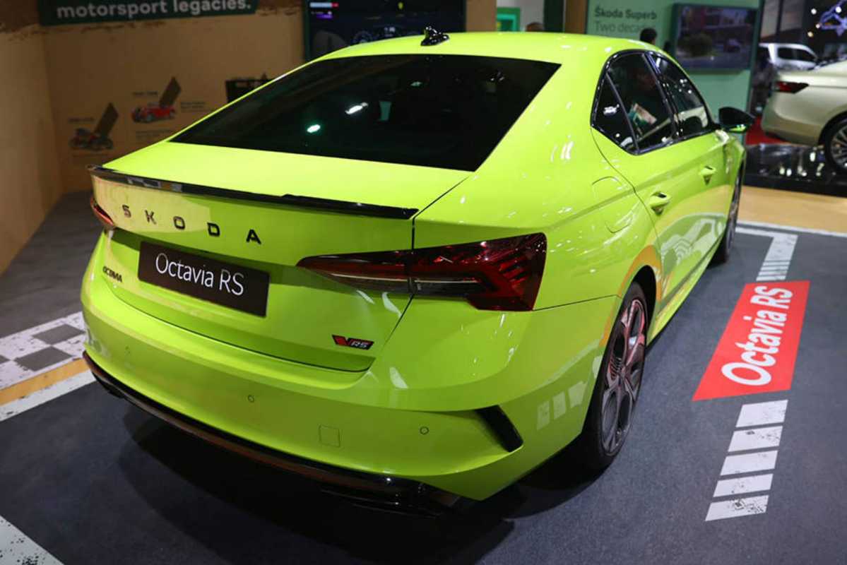 Skoda Octavia vRS 2025 Features