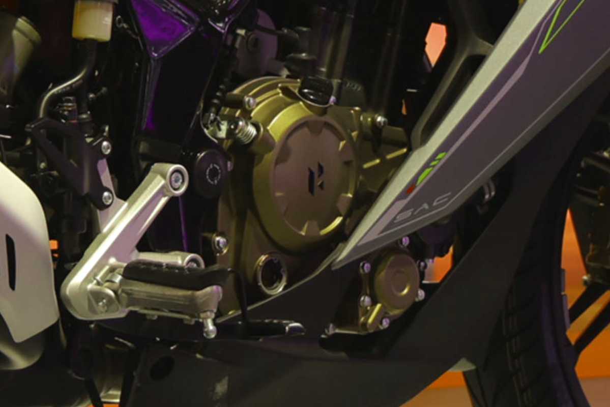  Hero Karizma XMR Combat Edition Engine & Mileage