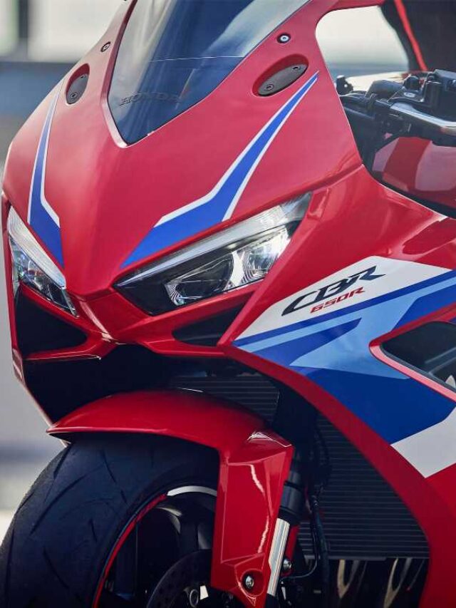 New Honda CBR650R 2025 Mileage