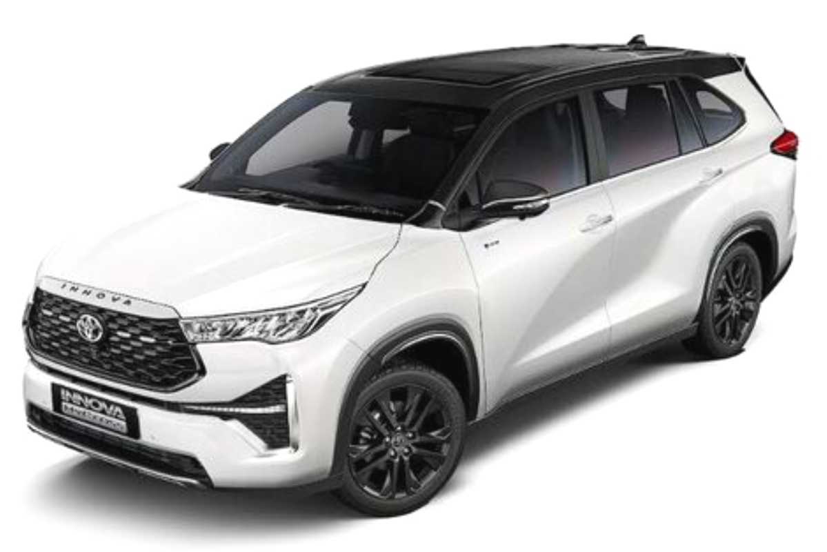 Toyota Innova Hycross Exclusive Edition 2025
