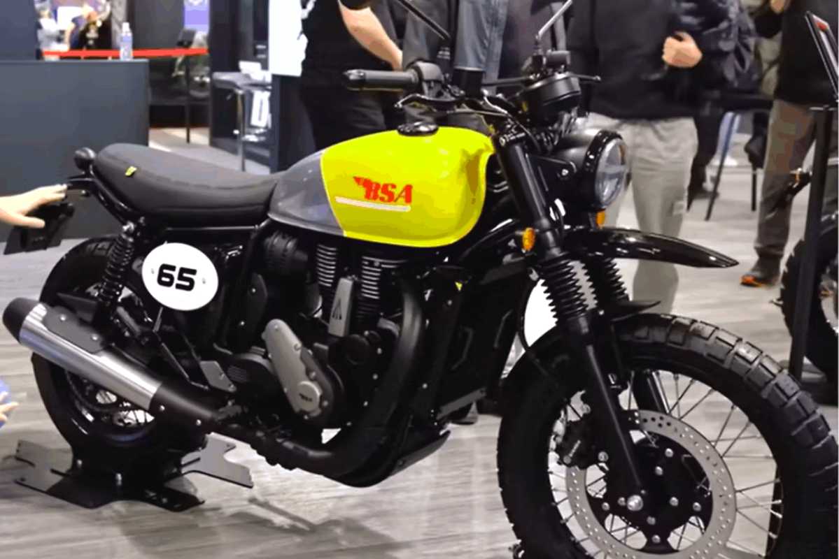 BSA Scrambler 650 Launching 