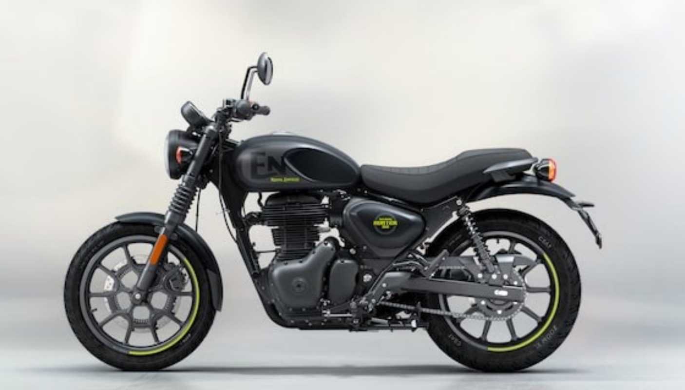 Royal Enfield Hunter 350 Graphite Grey Mileage