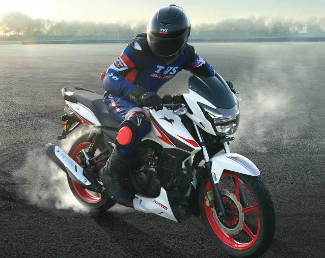 TVS Apache RTR 160 Price